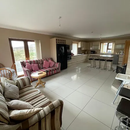 Teach Mhaureen بيت للعطل Gortahork