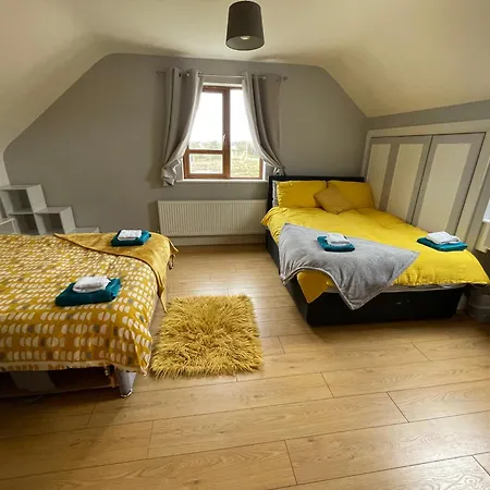 بيت للعطل Teach Mhaureen Gortahork